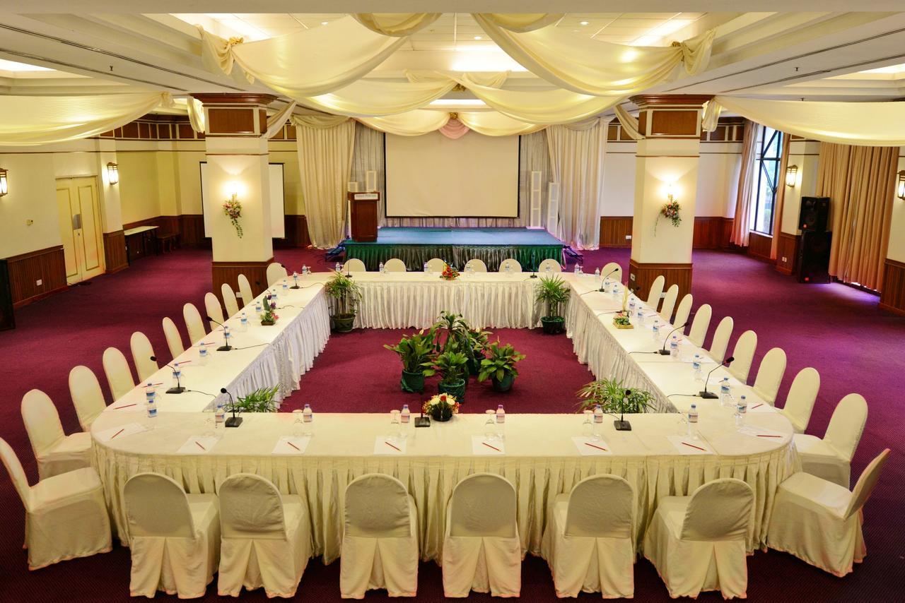 Summit Parkview Yangon Hotel Exterior foto