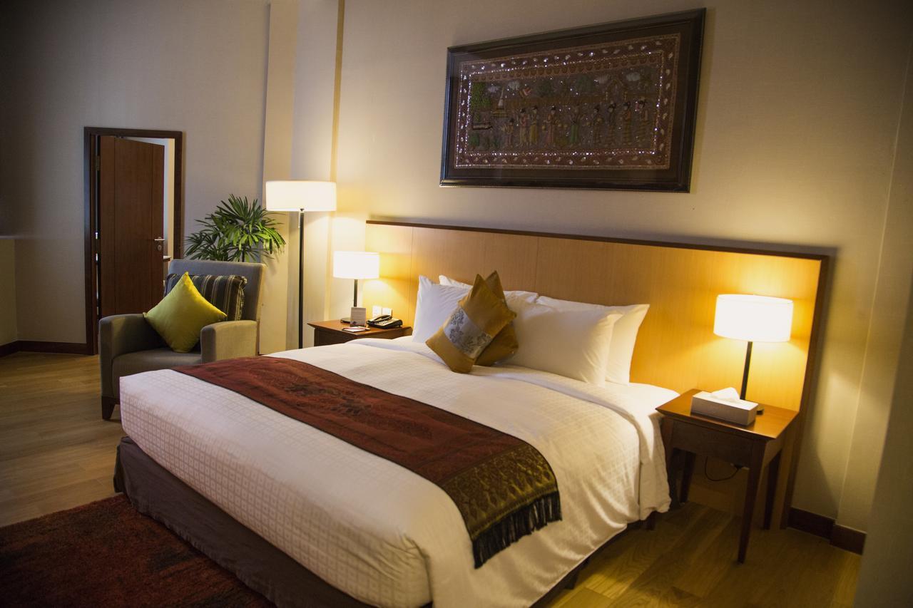 Summit Parkview Yangon Hotel Exterior foto