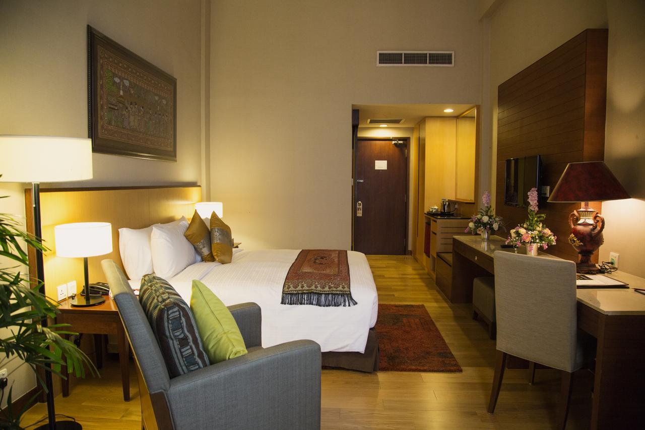 Summit Parkview Yangon Hotel Exterior foto